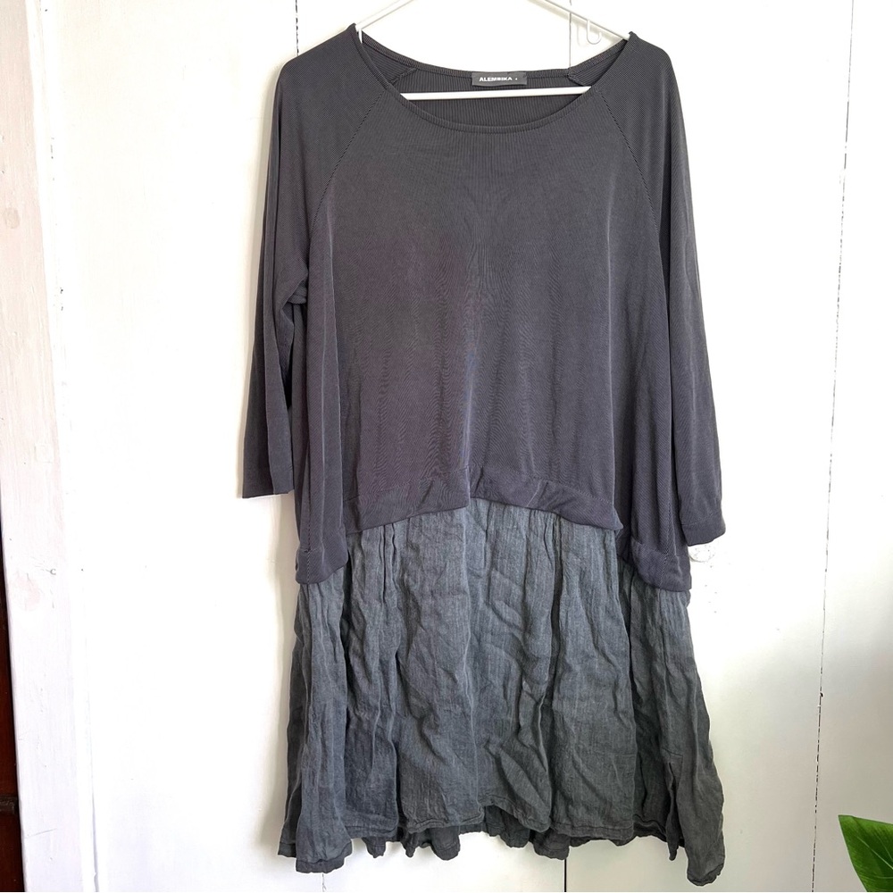 Alembika Gray Layered Inset Drape Tunic Long Top - 4 (Large / 14)